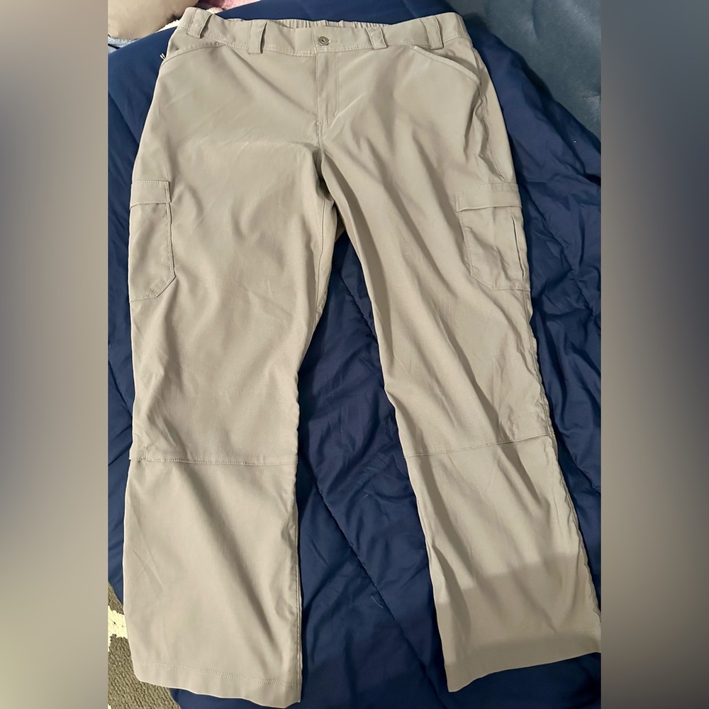 Duluth Trading Co Gray Straight Leg Nylon 8 pocket pants 18x29 - Picture 1 of 11
